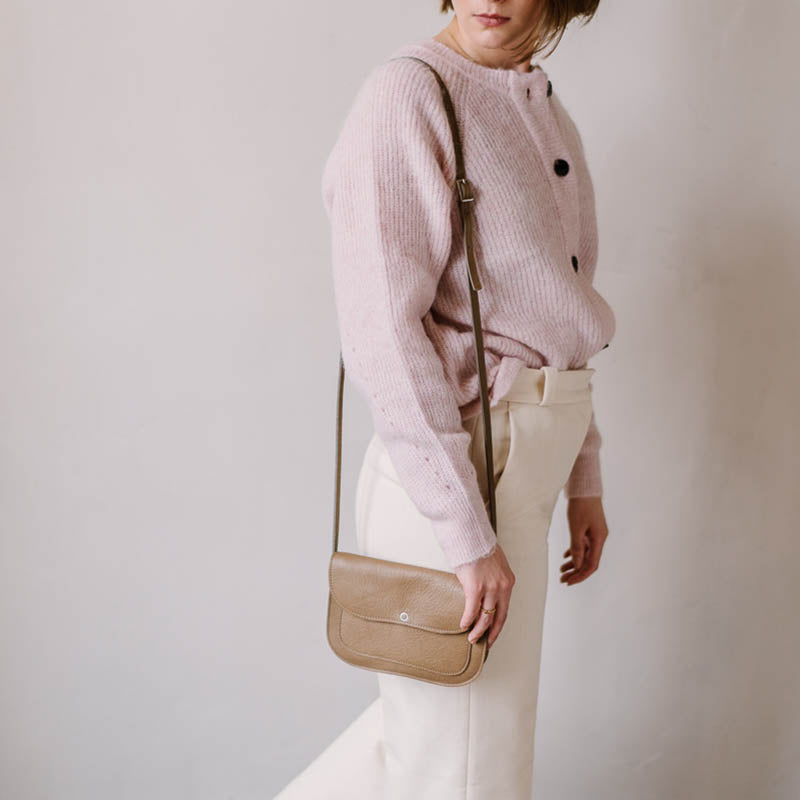 Cat Chase - Moss used look