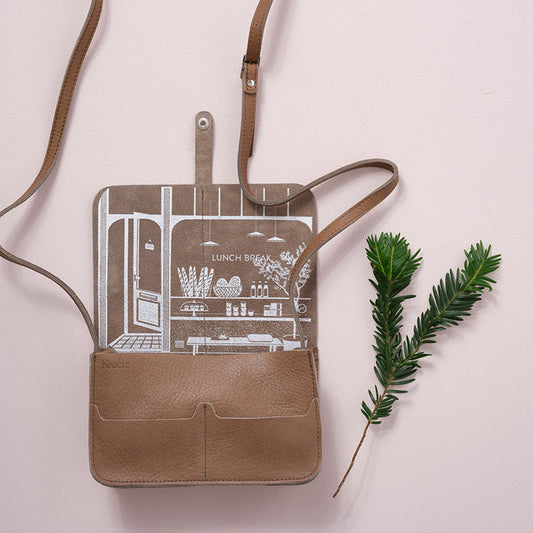 Lunch Break - Moss used look