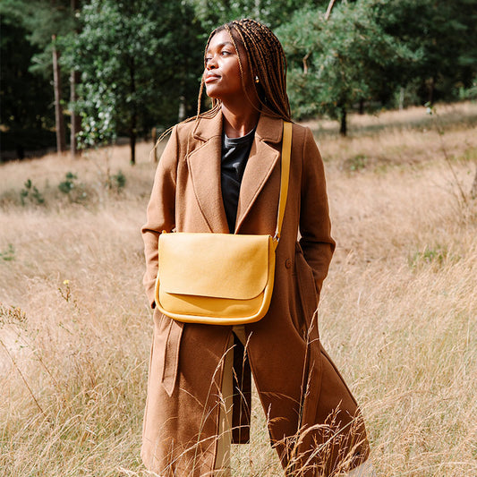 Plant Sitter - Yellow